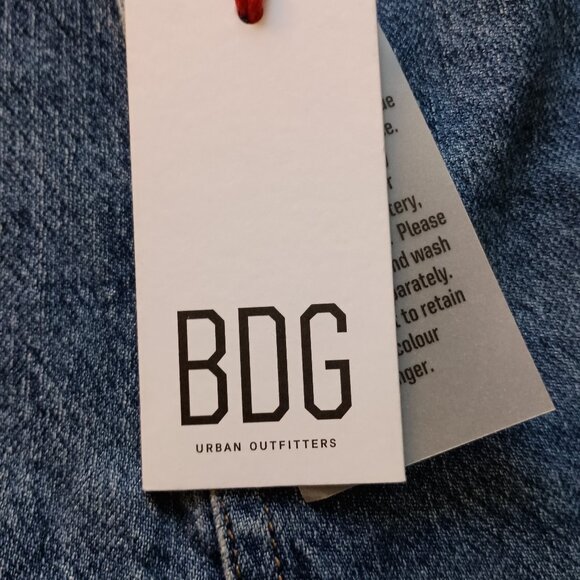 BDG Urban Outfitters High Waist/Slim Leg Medium Wash Denim Jeans Women's W30 NWT - Picture 8 of 15